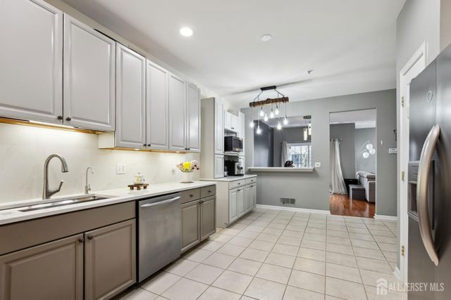 28 Forest Drive, Piscataway, NJ 08854