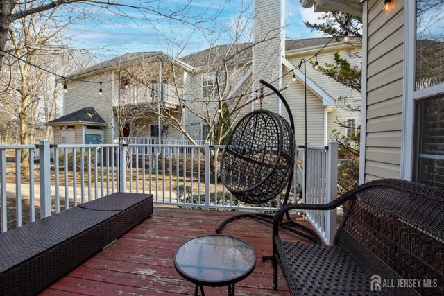 28 Forest Drive, Piscataway, NJ 08854