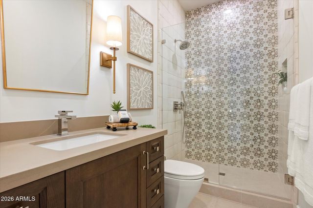 5642 N SCOTTSDALE Road, Paradise Valley, AZ 85253