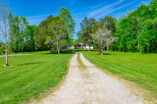 838 Campbell Road, Tunnel Hill, GA 30755
