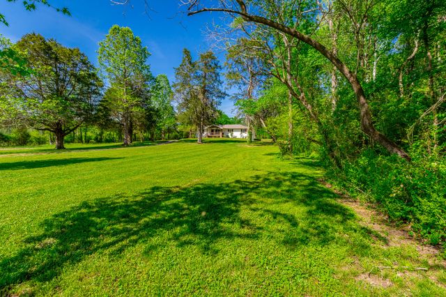 838 Campbell Road, Tunnel Hill, GA 30755