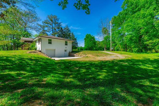 838 Campbell Road, Tunnel Hill, GA 30755