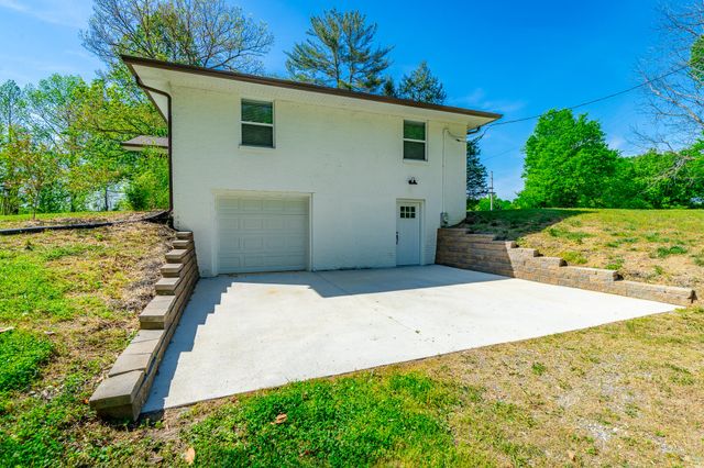 838 Campbell Road, Tunnel Hill, GA 30755