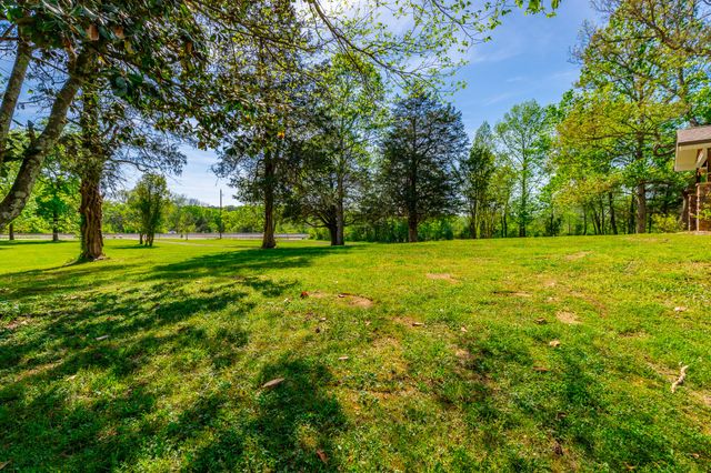 838 Campbell Road, Tunnel Hill, GA 30755