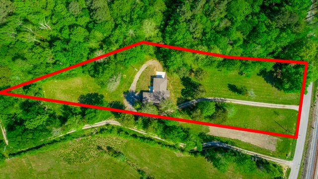 838 Campbell Road, Tunnel Hill, GA 30755