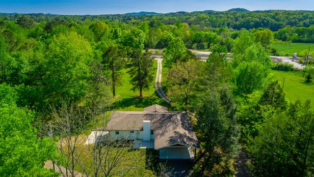 838 Campbell Road, Tunnel Hill, GA 30755