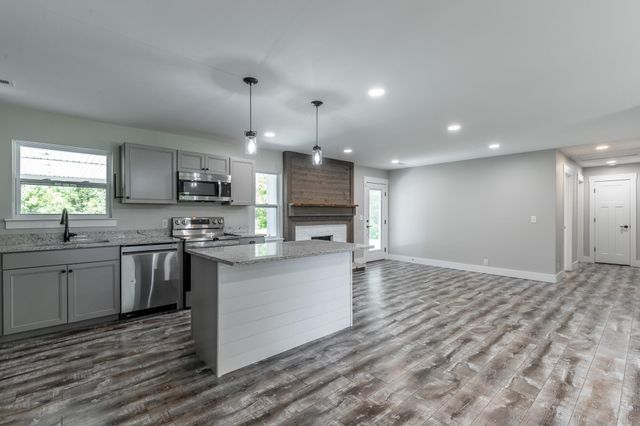 838 Campbell Road, Tunnel Hill, GA 30755
