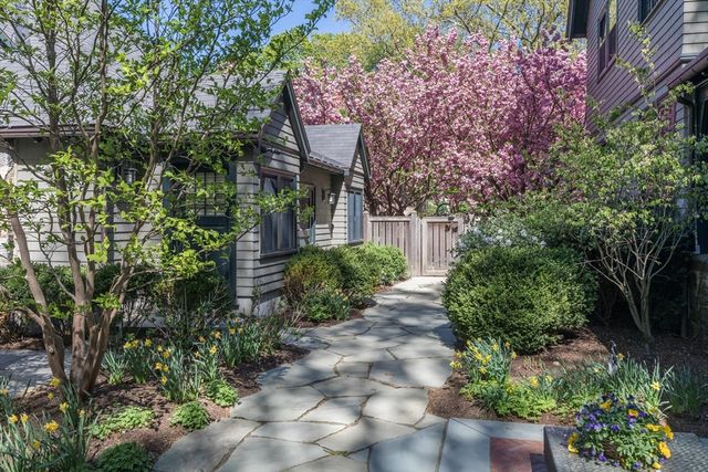 157 Brattle Street, Cambridge, MA 02138