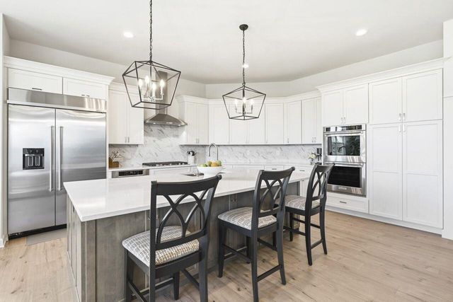 1740 Stonemill CIRCLE, Lake Geneva, WI 53147