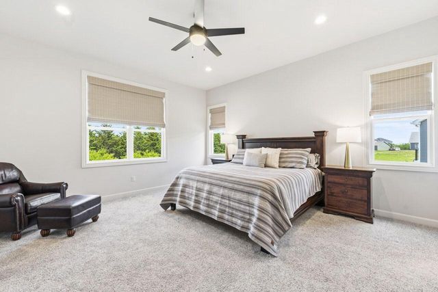 1740 Stonemill CIRCLE, Lake Geneva, WI 53147