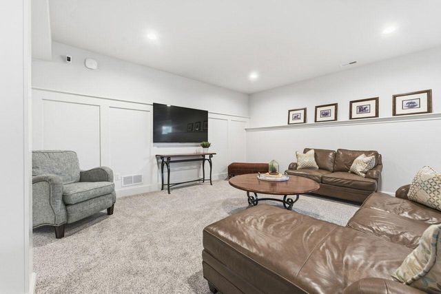 1740 Stonemill CIRCLE, Lake Geneva, WI 53147