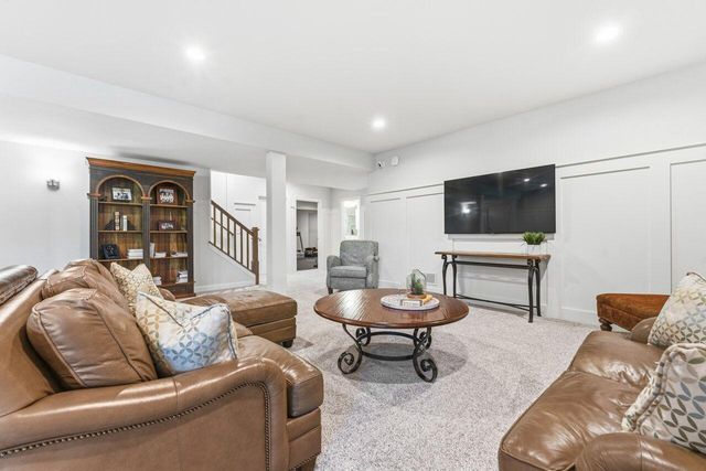 1740 Stonemill CIRCLE, Lake Geneva, WI 53147