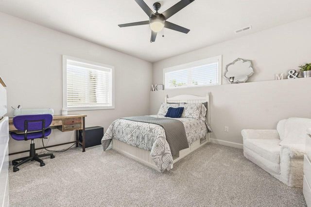 1740 Stonemill CIRCLE, Lake Geneva, WI 53147
