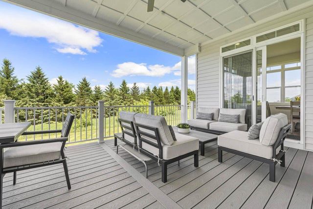 1740 Stonemill CIRCLE, Lake Geneva, WI 53147