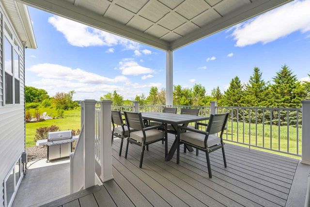 1740 Stonemill CIRCLE, Lake Geneva, WI 53147