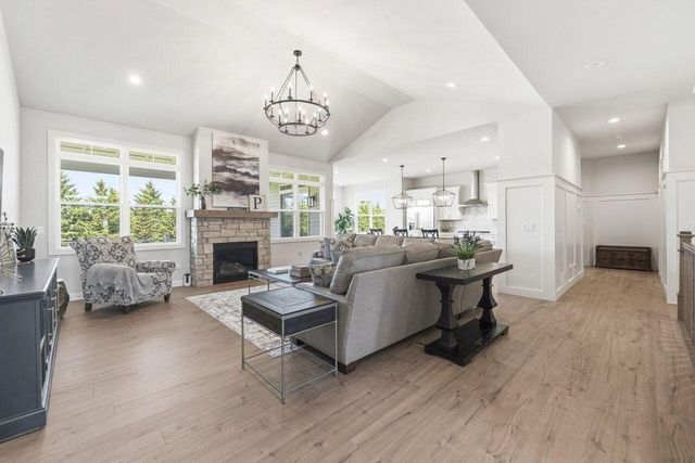 1740 Stonemill CIRCLE, Lake Geneva, WI 53147
