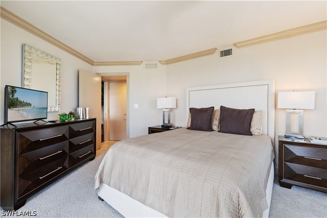 4651 Gulf Shore BLVD N 1805, Naples, FL 34103