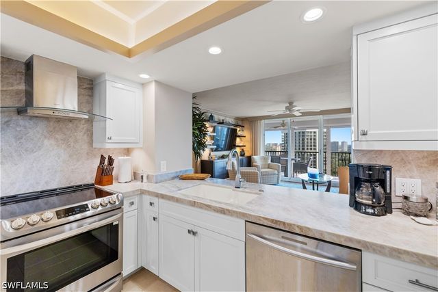 4651 Gulf Shore BLVD N 1805, Naples, FL 34103
