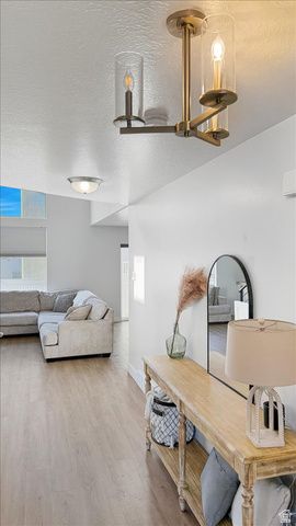 153 N VALCREST DR, Saratoga Springs, UT 84045