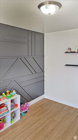 153 N VALCREST DR, Saratoga Springs, UT 84045