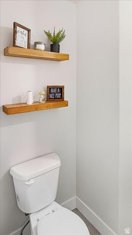 153 N VALCREST DR, Saratoga Springs, UT 84045