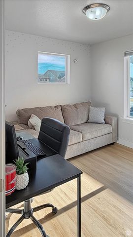 153 N VALCREST DR, Saratoga Springs, UT 84045