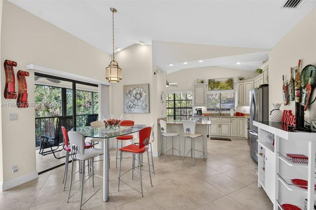 3259 Perimeter Dr 3259, Green Acres, FL 33467