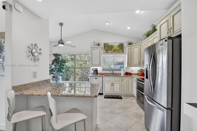 3259 Perimeter Dr 3259, Green Acres, FL 33467