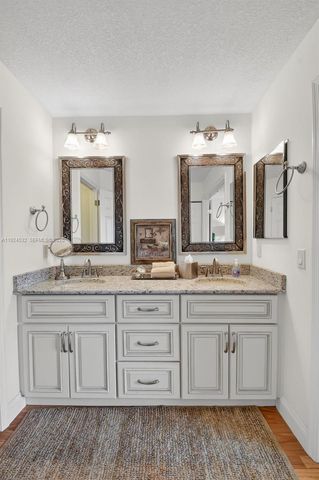 3259 Perimeter Dr 3259, Green Acres, FL 33467