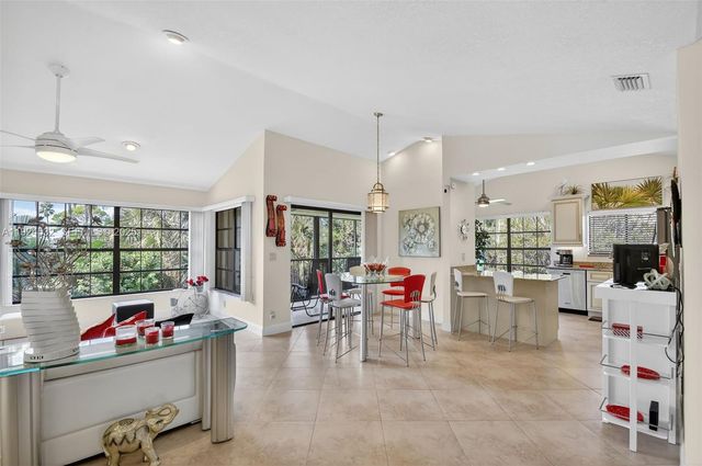 3259 Perimeter Dr 3259, Green Acres, FL 33467