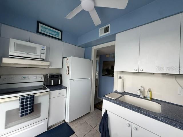 241 SKIFF POINT 3, Clearwater, FL 33767