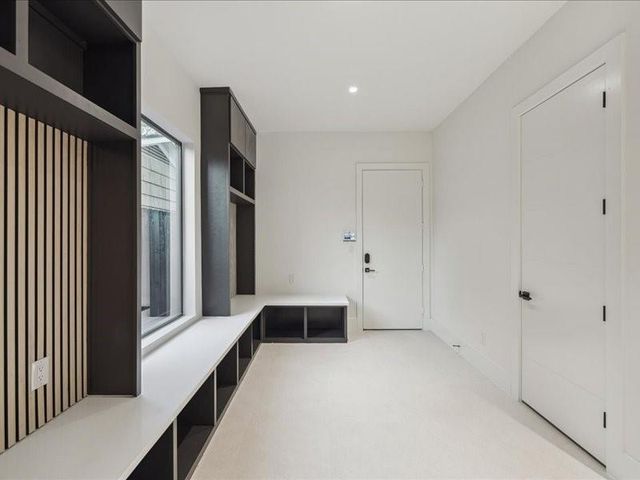 3975 W Alabama Street, Houston, TX 77027