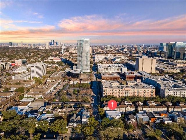 3975 W Alabama Street, Houston, TX 77027