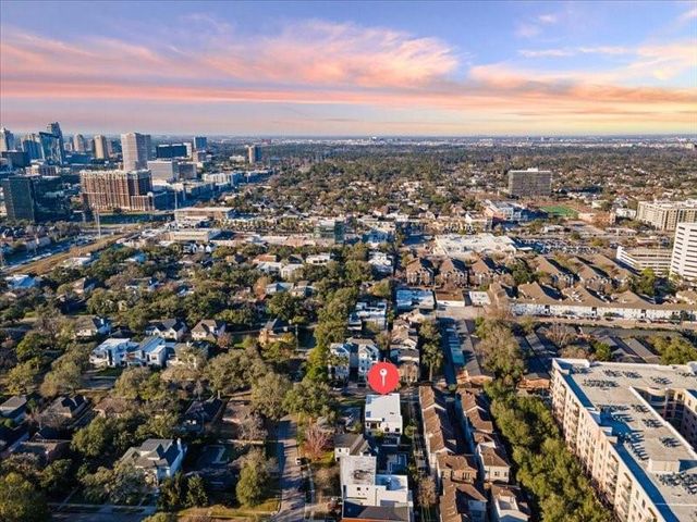 3975 W Alabama Street, Houston, TX 77027