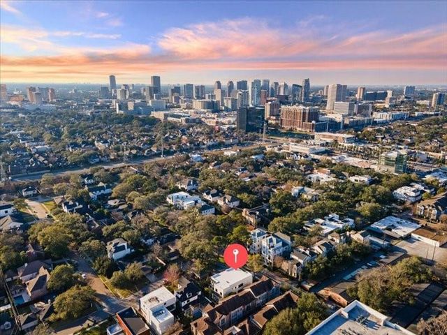 3975 W Alabama Street, Houston, TX 77027