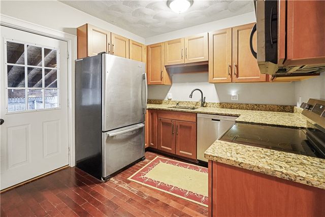 18 South Main Street, Coventry, RI 02816