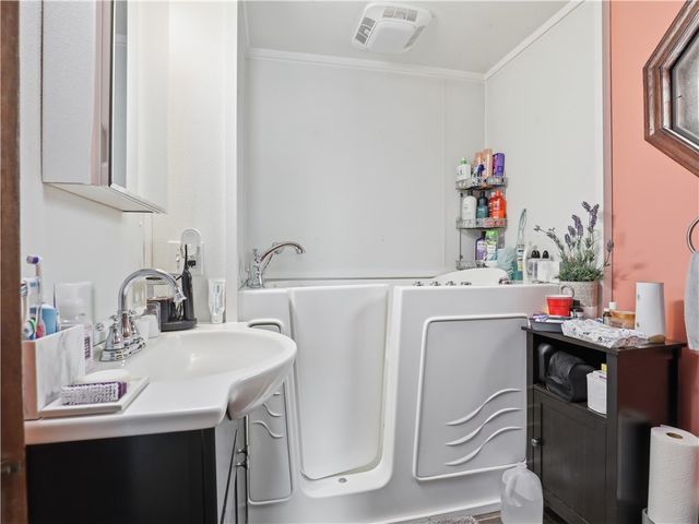 567 Riverside Avenue, Elmira City, NY 14904