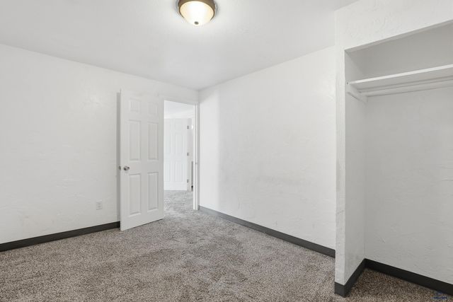 809 WILLSIE AVE, Rapid City, SD 57701