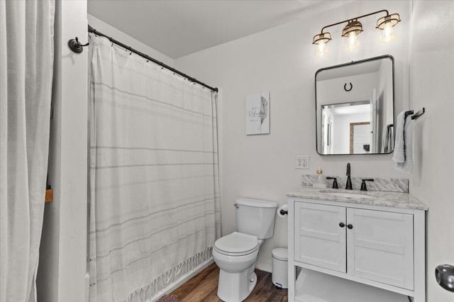 613 County Highway H, Fredonia, WI 53021