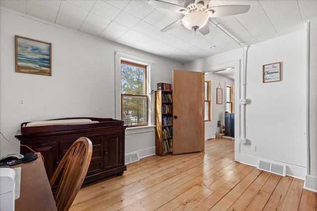 613 County Highway H, Fredonia, WI 53021