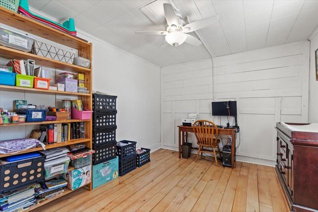 613 County Highway H, Fredonia, WI 53021