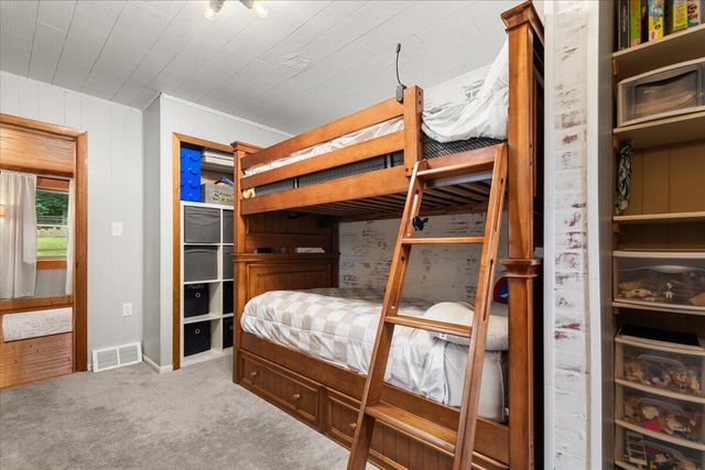 613 County Highway H, Fredonia, WI 53021