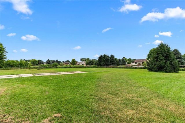 613 County Highway H, Fredonia, WI 53021