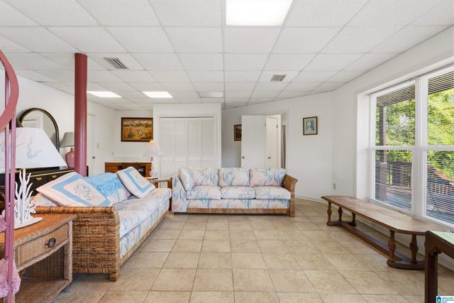 1595 OVERLOOK POINT, Warrior, AL 35180