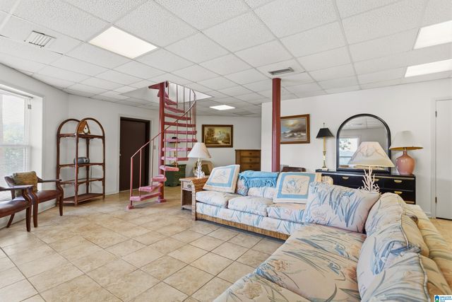 1595 OVERLOOK POINT, Warrior, AL 35180