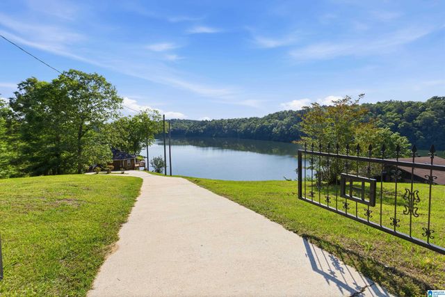 1595 OVERLOOK POINT, Warrior, AL 35180