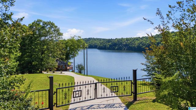 1595 OVERLOOK POINT, Warrior, AL 35180
