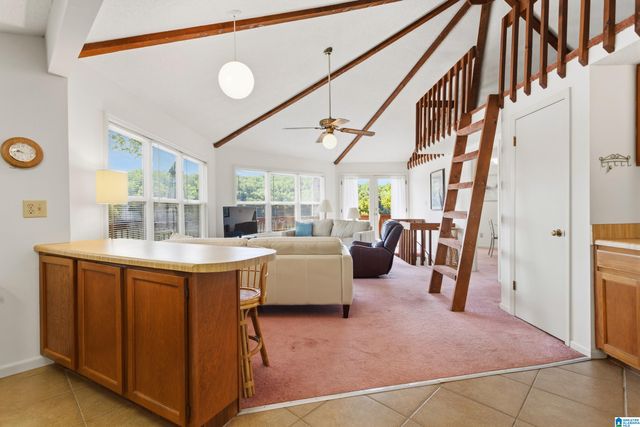 1595 OVERLOOK POINT, Warrior, AL 35180