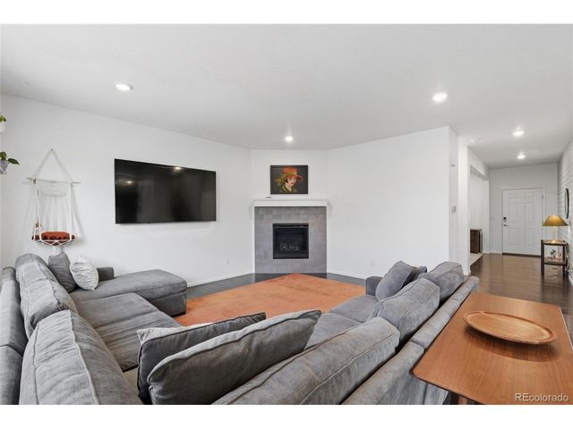 459 S Olathe St, Aurora, CO 80017