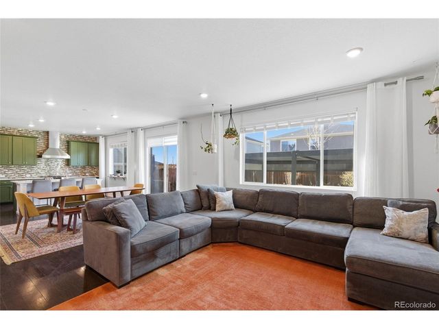 459 S Olathe St, Aurora, CO 80017